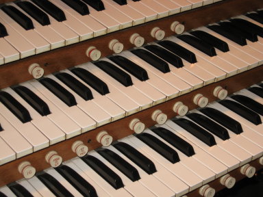 3 manuals - the organist's control centre